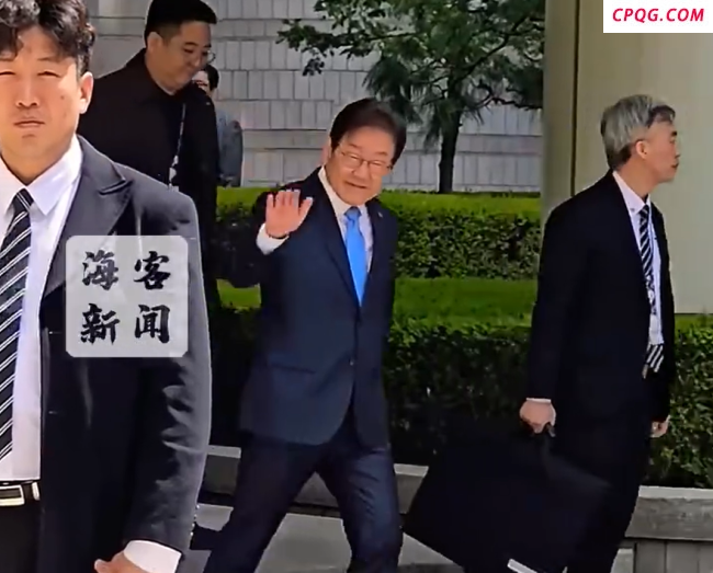 李在明听到粉丝高呼总统后笑了，支持率遥遥领先！
