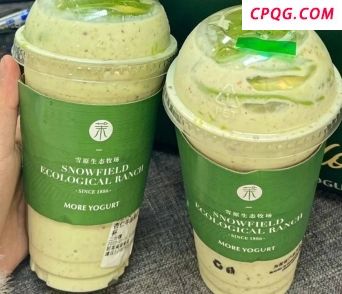 爆款单品铸就行业标杆，茉酸奶巴旦木牛油果奶昔引领现制饮品消费