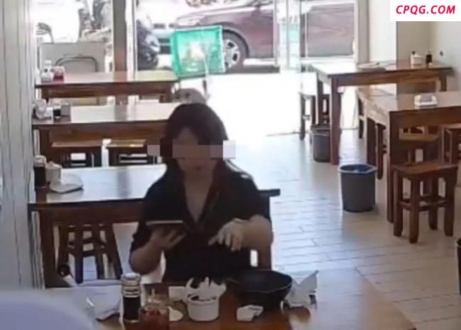上海官方回应女子扔鼻涕纸 多部门跟进处理