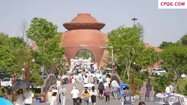 假期首日荣昌接待游客超35万人次 文旅融合创新带动爆火