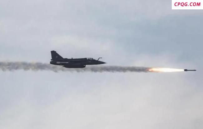 霹雳-15空空导弹有多强 印度为何惧怕？