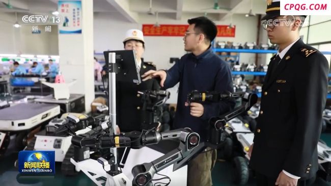 中国货物贸易进出口同比增长2.4% 增长势头平稳