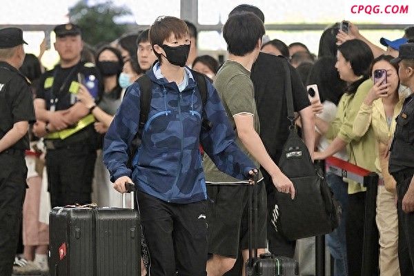 林诗栋出征2025多哈世乒赛