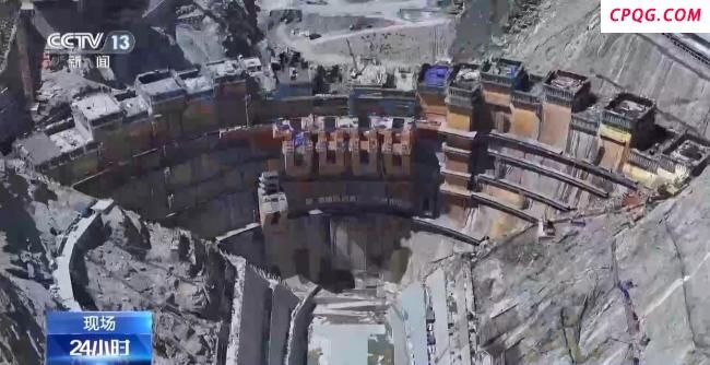 我国在建海拔最高拱坝取出世界最长“芯”