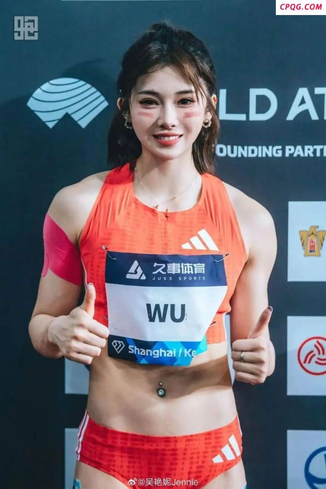 女孩核心力量挑战一次成功 全网模仿热潮