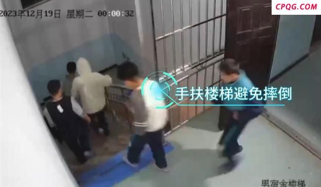 近年来地震时多所学校做法值得点赞 教科书式避险疏散