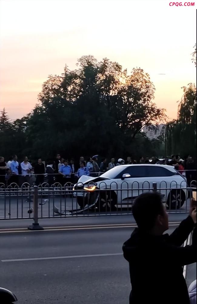 晋城车辆超速肇事致女子身亡