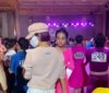 绝了！孙俪11岁女儿拉丁舞夺冠，男老师亲吻小花脸颊，网友炸锅