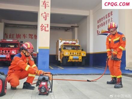 云南消防救援力量赴震中排查 迅速响应灾情