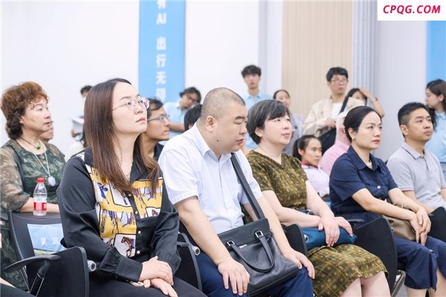 全国助残日！江汉区残联携手萝卜快跑，启动科技助残行动
