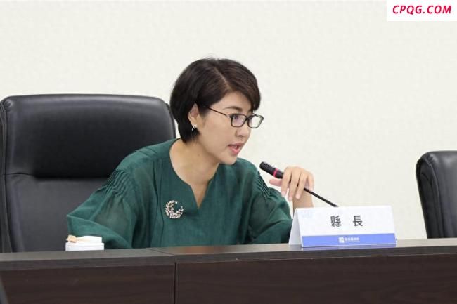 赖清德就职满周年民调暴跌
