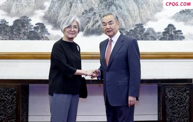 中方会见美国亚洲协会会长说明什么 释放缓和信号