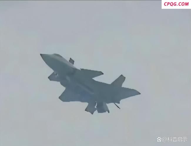 大V：我军对垂直起降战机需求不迫切