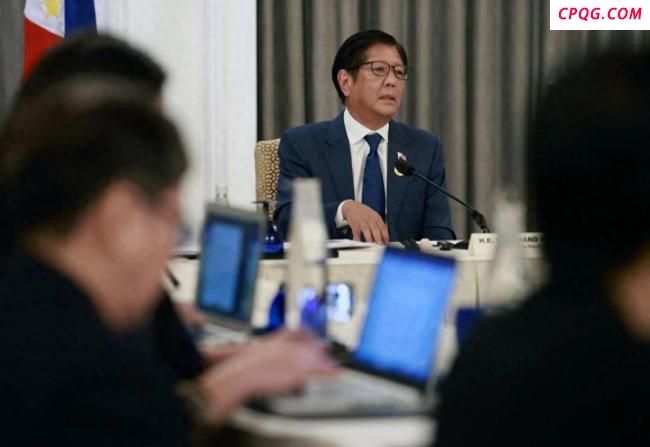 小马科斯为何主动搭话中方