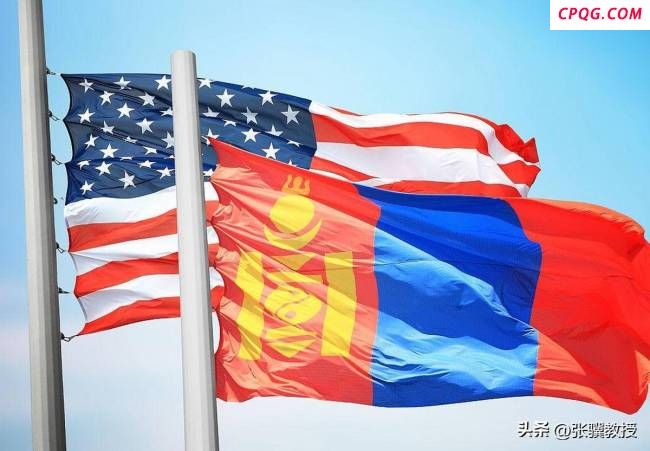 学者：俄罗斯陷入多线作战危机 乌克兰无人机袭击加剧困境