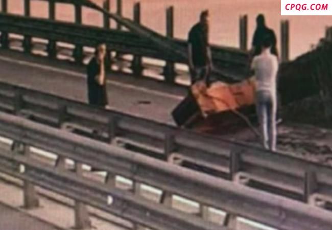 乌方为何死磕克里米亚大桥 三次袭击背后的战略考量