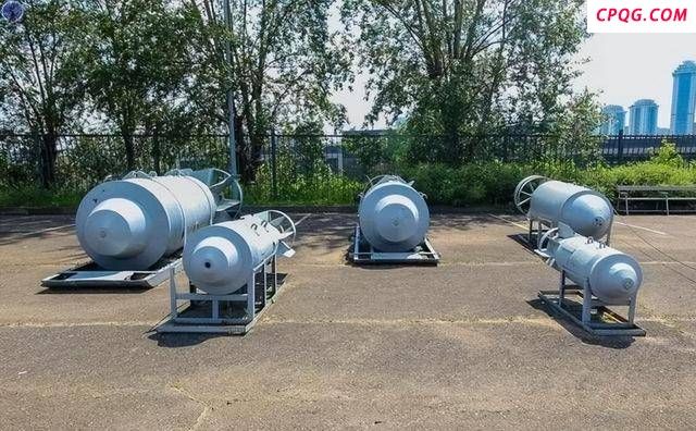 俄苏34战机猛烈轰炸乌军 FAB-3000炸弹震撼登场