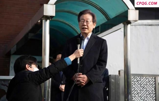 李在明首次与特朗普通话：均谈及遇袭受伤经历 就任后首通话