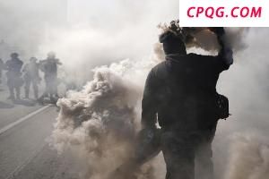 美网红“面瘫哥”被拘后离境 签证逾期遭拘留