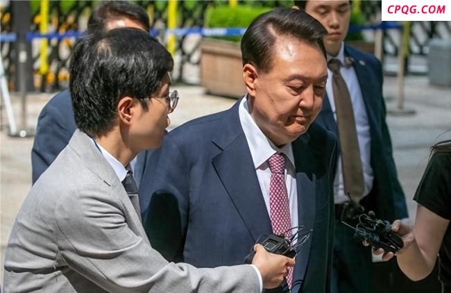 韩国警方向前总统尹锡悦发出传唤调查要求