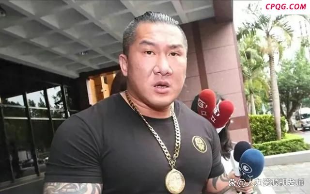 “馆长”硬刚绿营恶意剪辑 直播镜头撕开“信息铁幕”