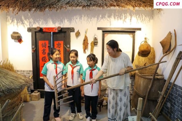 体验民俗文化迎“文化和自然遗产日”