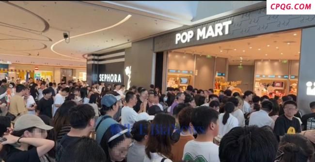 杭州一泡泡玛特开业当天闭店 黄牛抢购引发闭店风波