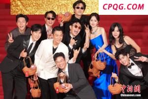 迪拜一高楼发生大火 超3800人疏散 六小时扑灭无伤亡