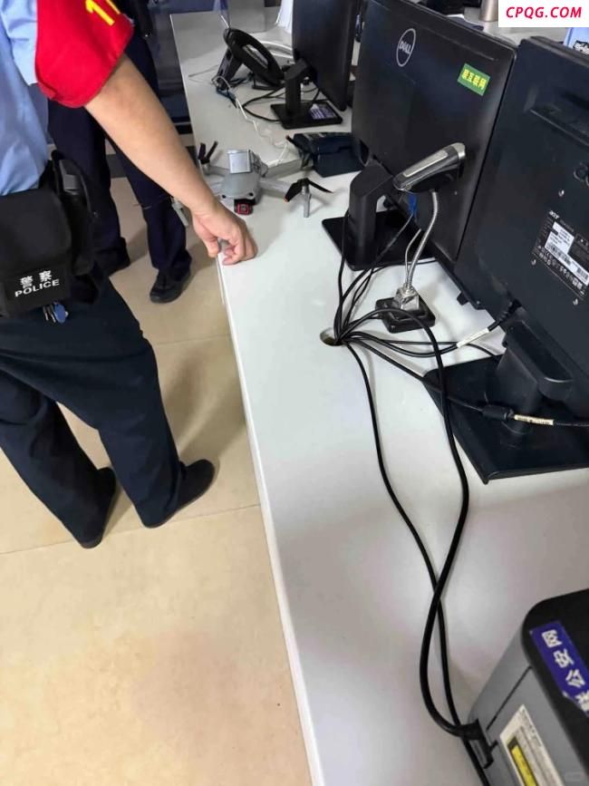 游客在滕王阁被无人机划伤 景区禁飞区事故引热议