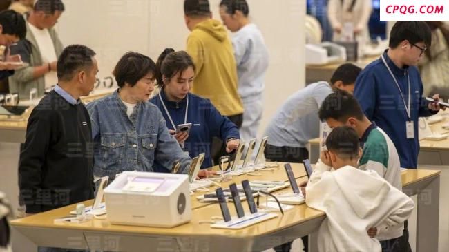 中国经济最新成绩单：收获一个新高 消费引擎加速运转