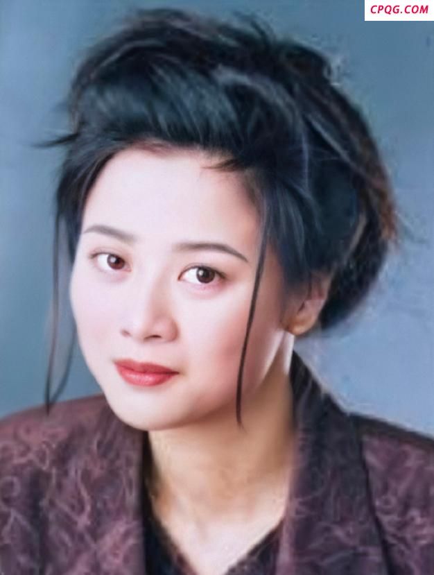 TVB女演员黄凤琼转行做月嫂