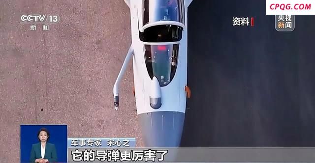 歼10CE模型亮相巴黎航展 成展会明星展品