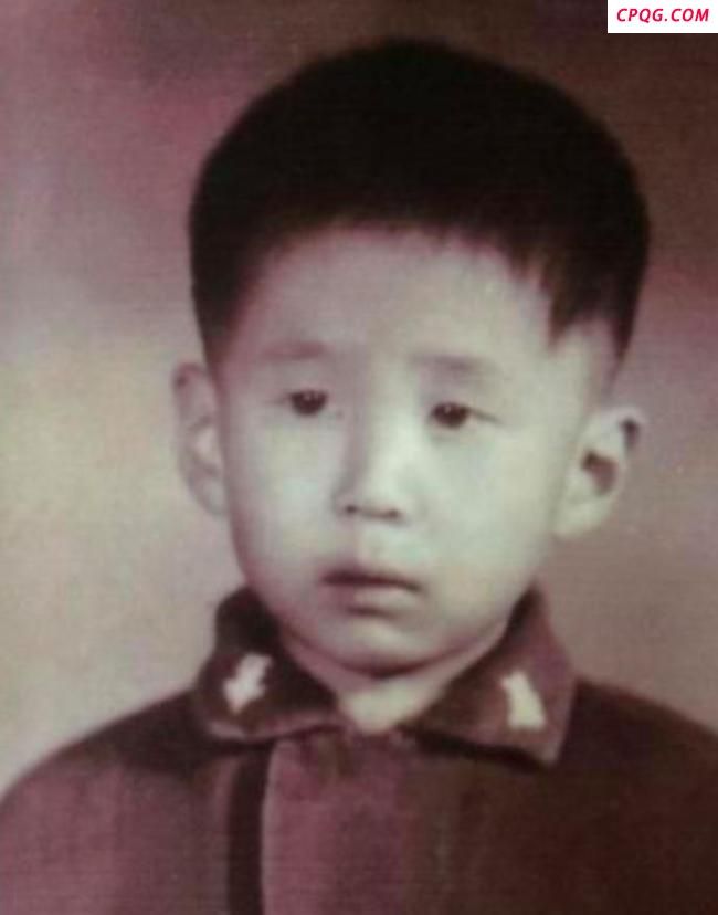 杨坤成名前曾靠女友养 苦日子终迎曙光