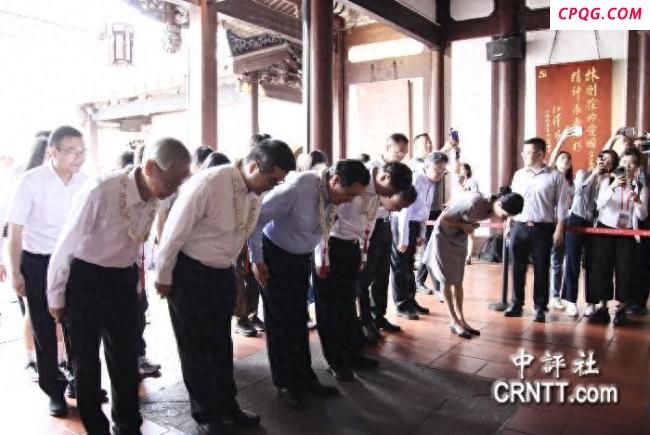 马英九参观林觉民故居时落泪