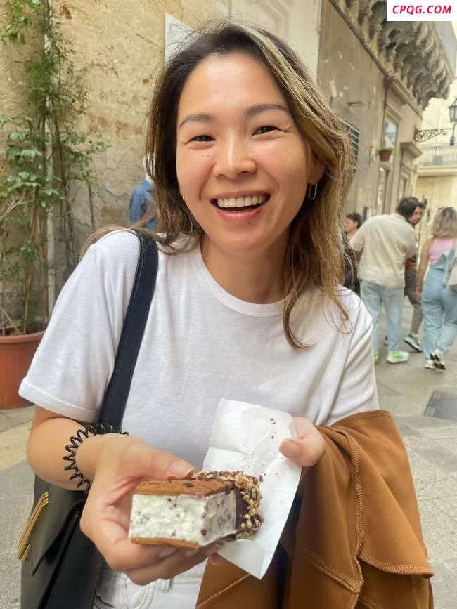 90后荷兰华裔女硕士寻亲 渴望重逢亲人