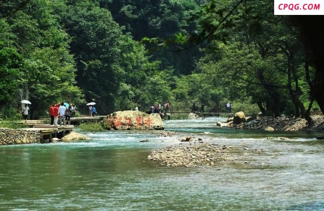 旅游博主江小隐景区溺亡朋友发声 捞无人机遇险不幸离世