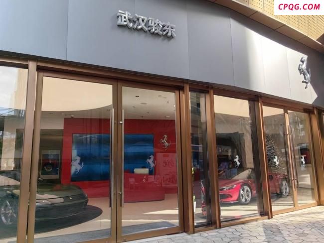 车主4S店买法拉利3年提不了车 预付款退还无期