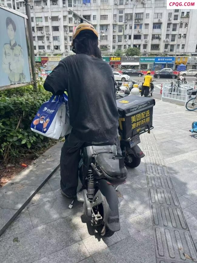 广州2.36万辆电鸡被查扣