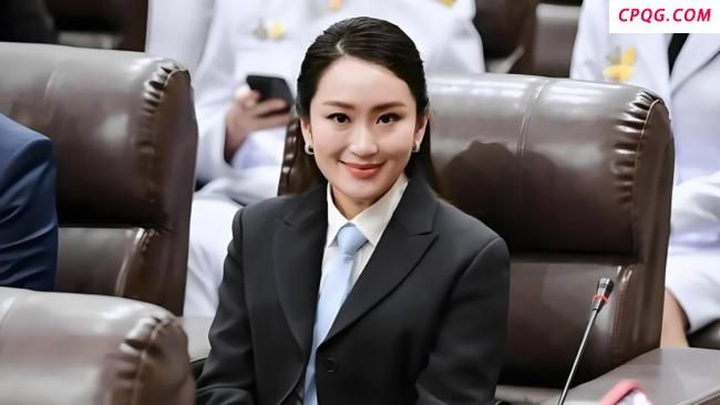 泰国民众举行示威要求佩通坦下台 录音泄露引发抗议浪潮
