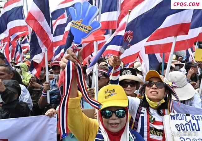 泰总理录音门暴露泰国政坛两大顽疾 军政裂痕与家族政治