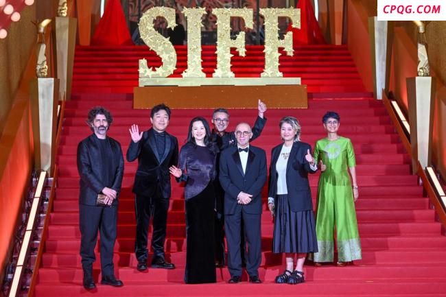 万茜获得金爵奖最佳女演员奖 《长夜将尽》演技获赞