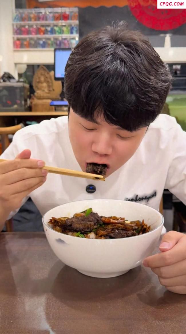 杭州面馆558元一碗面引争议