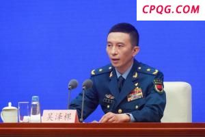 曝香港演员姜涛服药坠海被送医 经纪人发文报平安