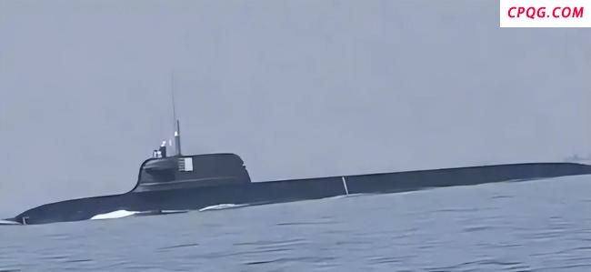 中国海军“下饺子”速度有多快 2025年造舰高峰