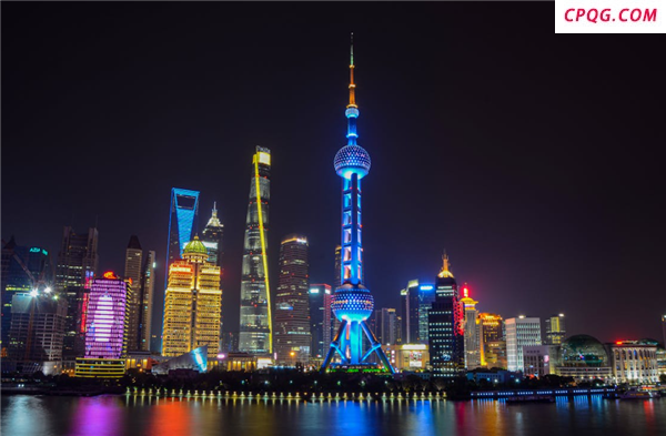 上海东方明珠玻璃地板疑热炸