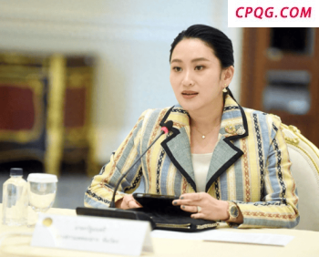 佩通坦栽了？泰国局势一夜生变，军队关键时刻站队，信号特殊