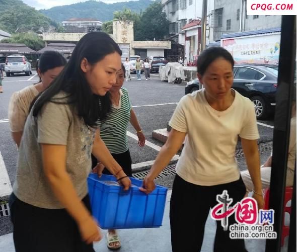 湖南泸溪洗溪镇人大代表：同心共筑“防汛堤”