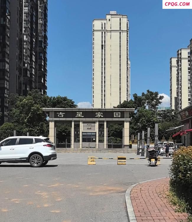 开发商将车位改仓库卖给业主被拆除 业主百万投资打水漂