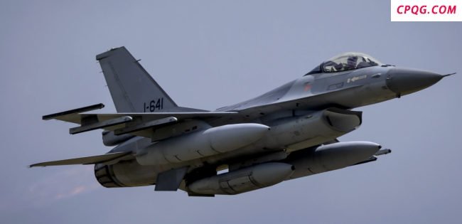美F-16战机紧急拦截闯入禁飞区客机
