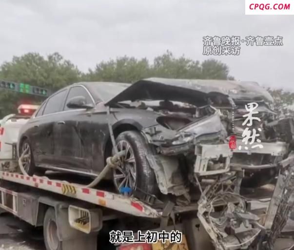 初中生偷奔驰致车祸保险拒赔